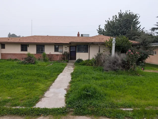 $250,000 | 5468 East Grant Avenue, Fresno, CA 93727
