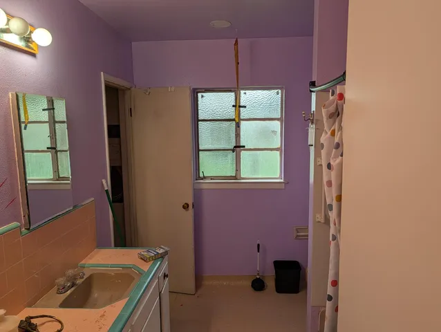 $250,000 | 5468 East Grant Avenue, Fresno, CA 93727