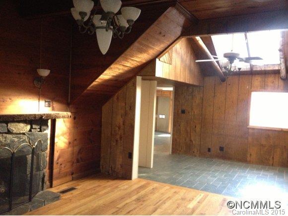 131 Garren Creek Road Fairview, NC 28730 - Photo 4 of 23 Gallery Image 4