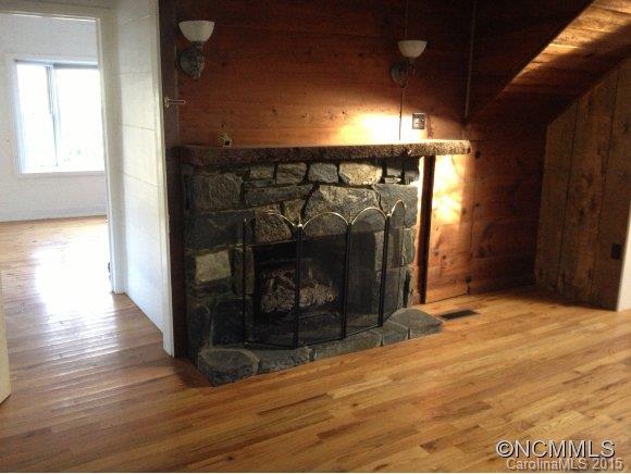 131 Garren Creek Road Fairview, NC 28730 - Photo 5 of 23 Gallery Image 5