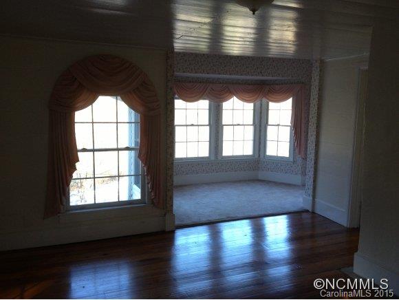 131 Garren Creek Road Fairview, NC 28730 - Photo 10 of 23 Gallery Image 10