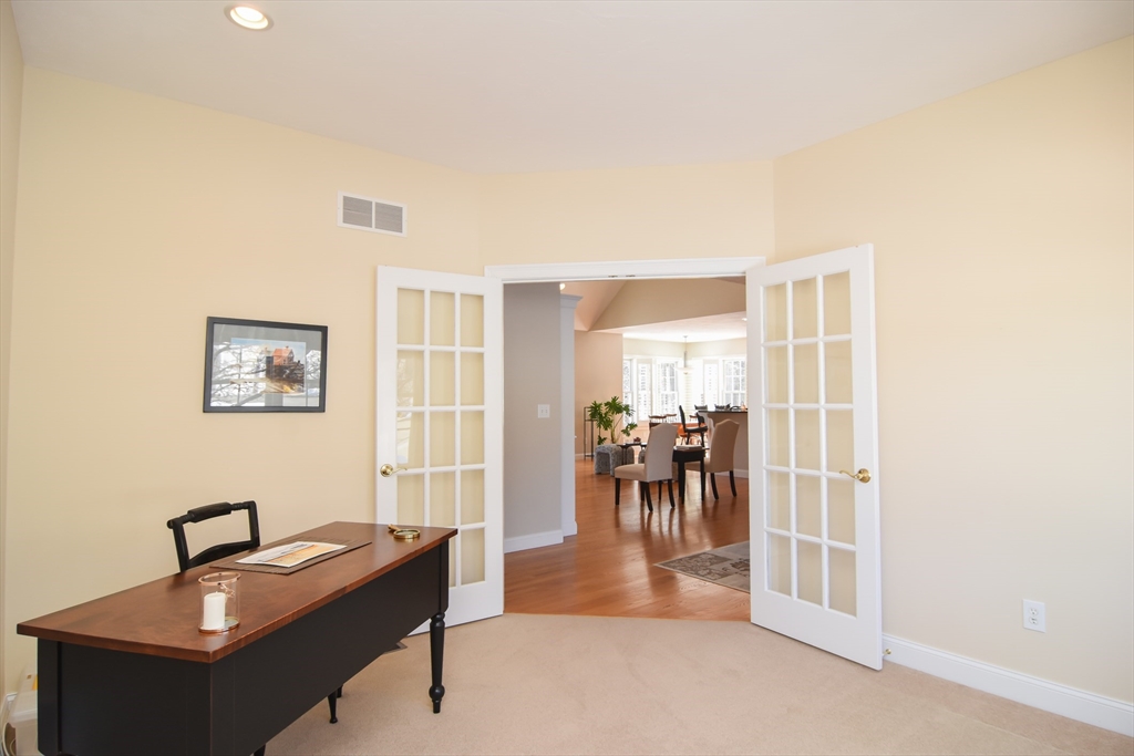 33 Stone Ridge Road, Unit 33 Westford, MA 01886 - Photo 21 of 28 Gallery Image 21