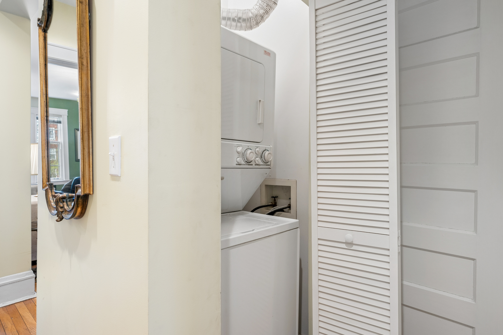 508 Lee Street, Unit 2E Evanston, IL 60202 - Photo 15 of 16 a bathroom with a walk in closet and bathroom