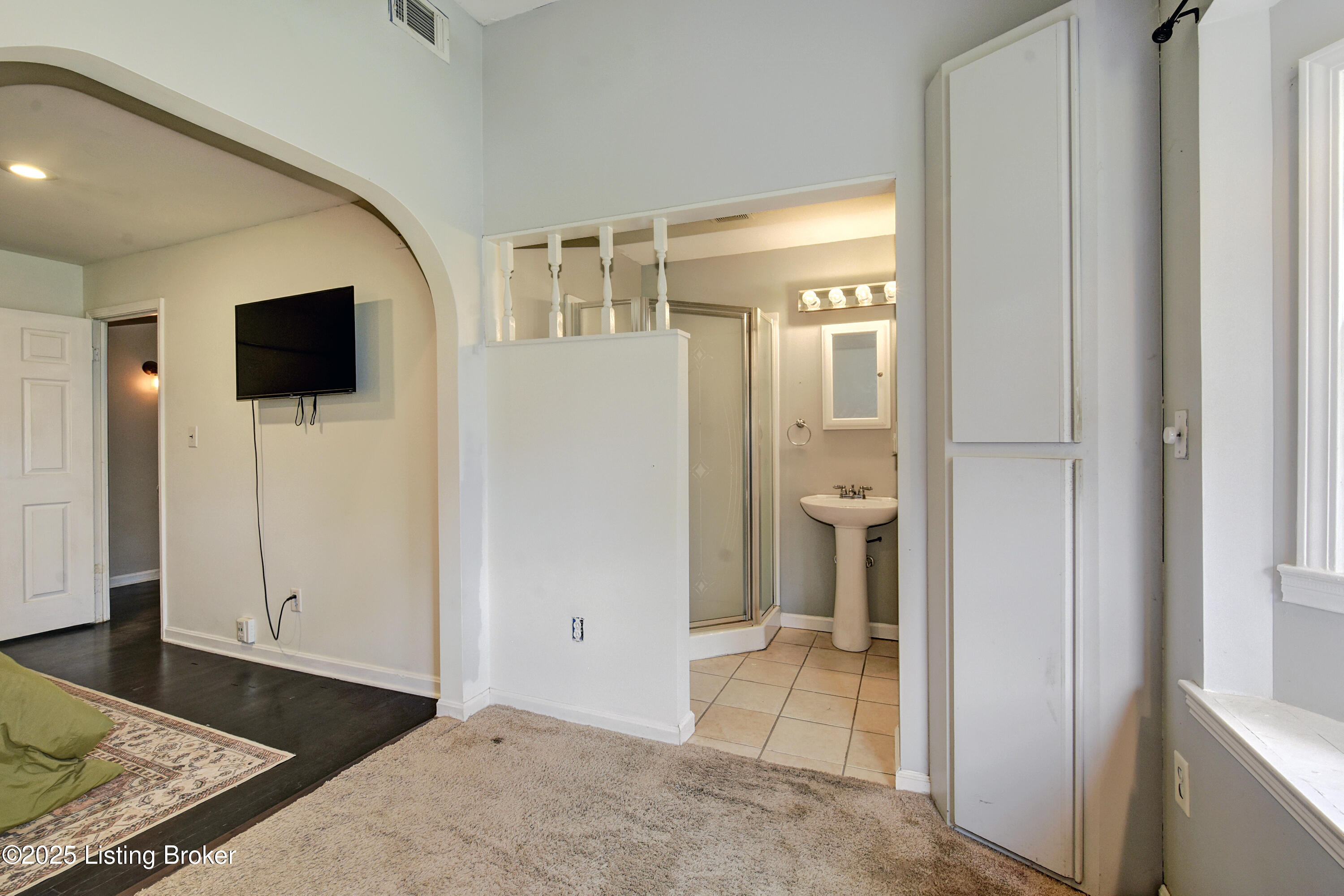9300 Maple Road Louisville, KY 40229 - Photo 19 of 29 _DSC7894_6_7