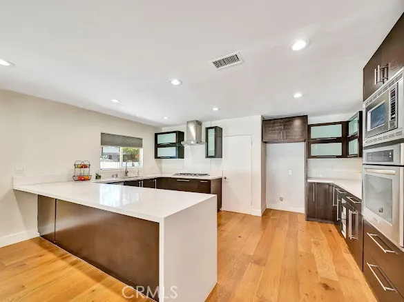 $1,199,999 | 21817 Providencia Street, Woodland Hills, CA 91364