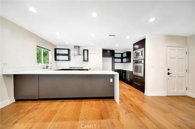 $1,199,999 | 21817 Providencia Street, Woodland Hills, CA 91364