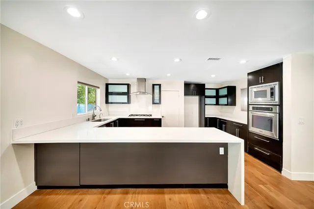 $1,199,999 | 21817 Providencia Street, Woodland Hills, CA 91364