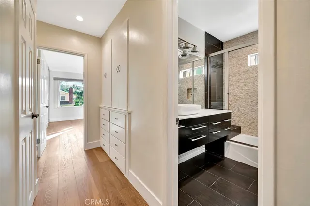 $1,199,999 | 21817 Providencia Street, Woodland Hills, CA 91364