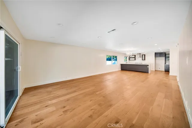 $1,199,999 | 21817 Providencia Street, Woodland Hills, CA 91364