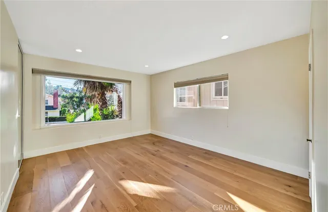 $1,199,999 | 21817 Providencia Street, Woodland Hills, CA 91364