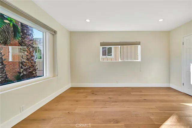 $1,199,999 | 21817 Providencia Street, Woodland Hills, CA 91364
