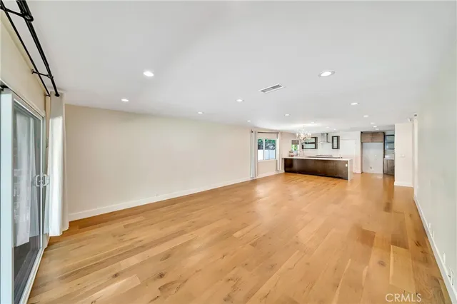 $1,199,999 | 21817 Providencia Street, Woodland Hills, CA 91364