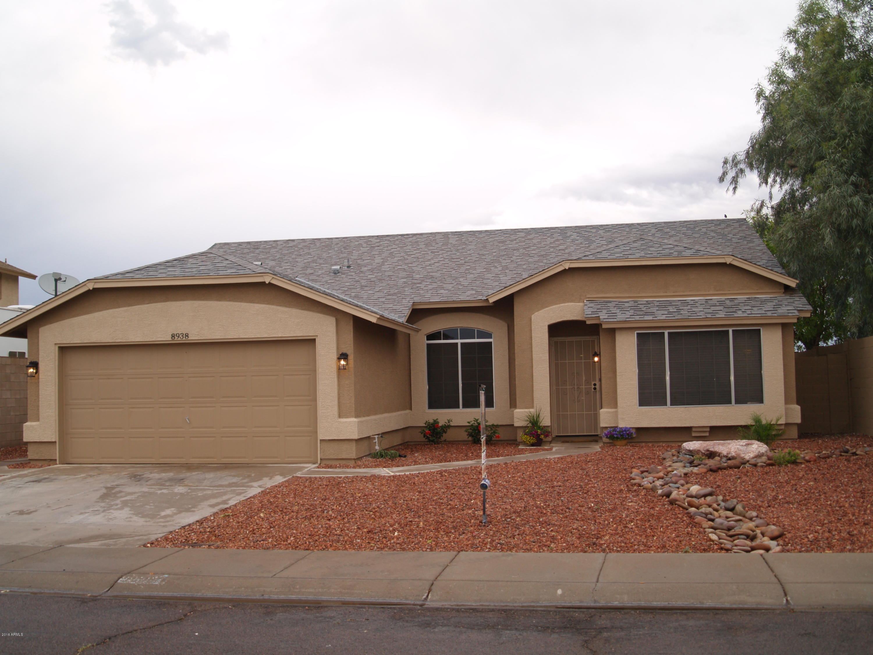 8938 West Ocotillo Road Glendale, AZ 85305 - Photo 1 of 35 P1015421
