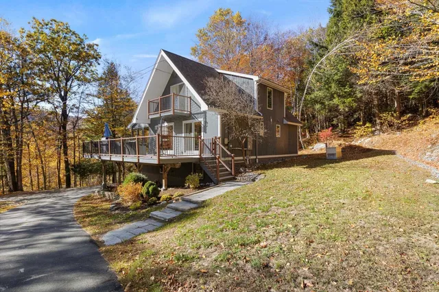 $795,000 | 344 Chalk Pond Road, Newbury, NH 03255