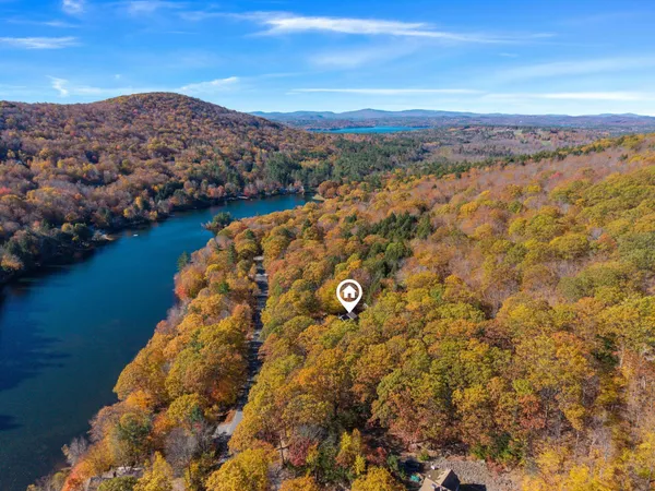 $750,000 | 344 Chalk Pond Road, Newbury, NH 03255