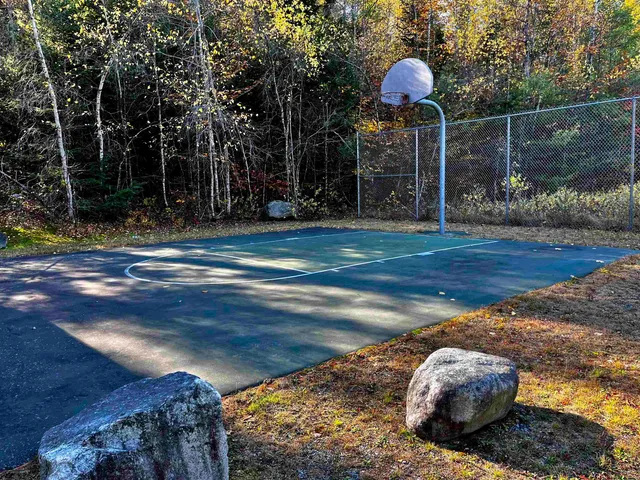 $795,000 | 344 Chalk Pond Road, Newbury, NH 03255