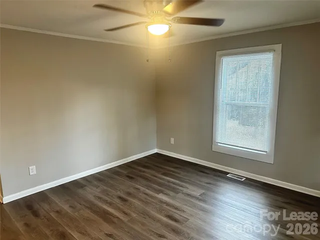 $1,399 | 411 West 10th Street, Kannapolis, NC 28081