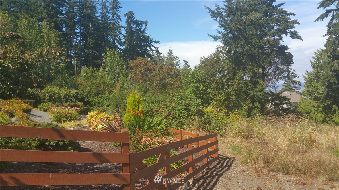 22 President Point Road Northeast Kingston, WA 98346 - Photo 14 of 30 Gallery Image 14
