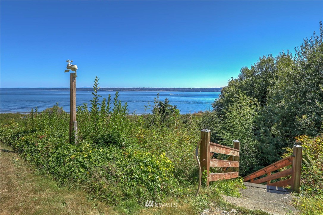22 President Point Road Northeast Kingston, WA 98346 - Photo 18 of 30 Gallery Image 18