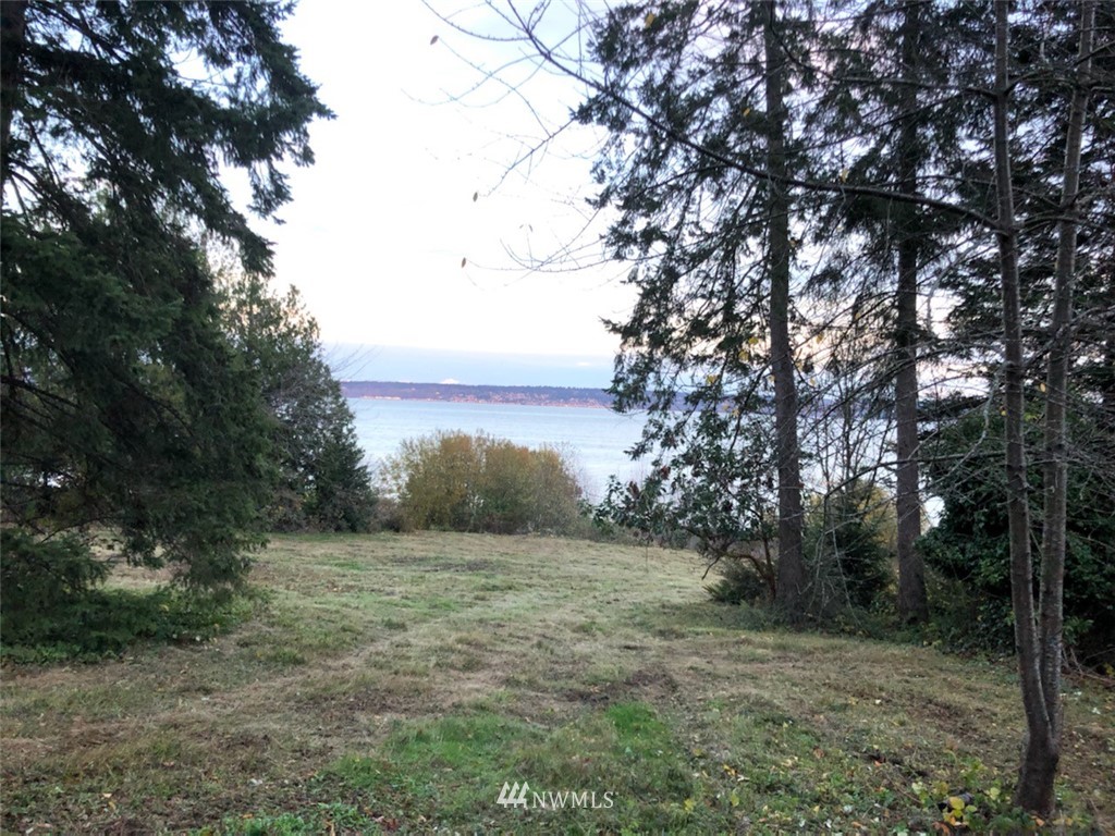 22 President Point Road Northeast Kingston, WA 98346 - Photo 3 of 30 Gallery Image 3