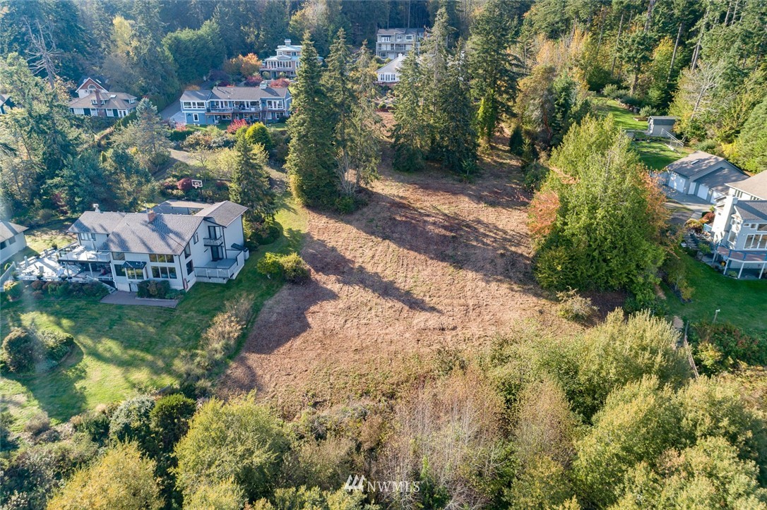 22 President Point Road Northeast Kingston, WA 98346 - Photo 8 of 30 Gallery Image 8