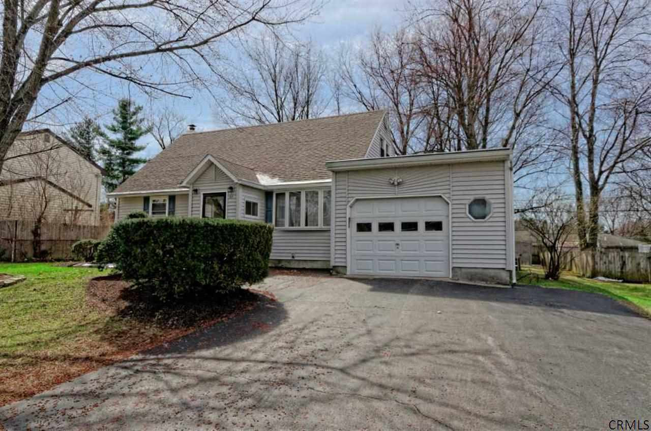 60 Southgate Road Colonie, NY 12211 - Photo 2 of 25 Photo 2