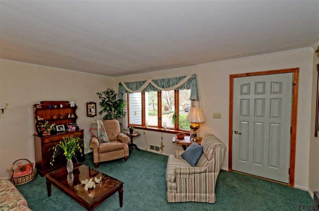 60 Southgate Road Colonie, NY 12211 - Photo 5 of 25 Photo 5