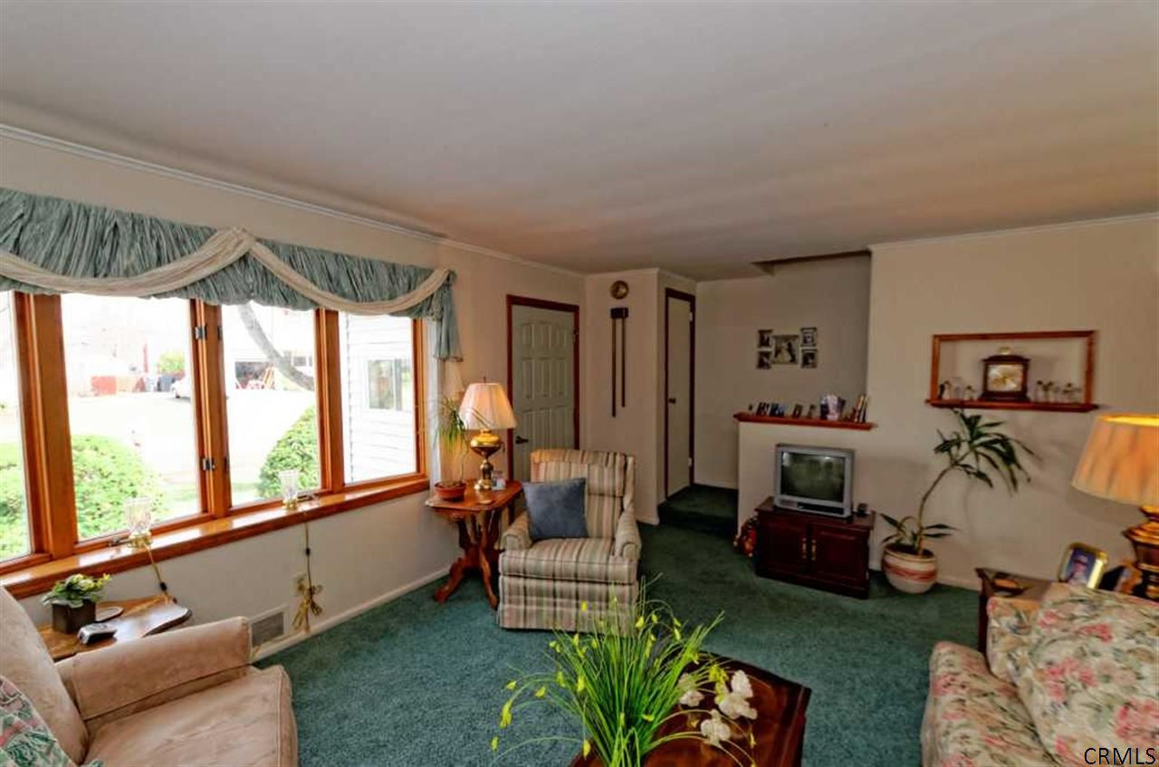 60 Southgate Road Colonie, NY 12211 - Photo 6 of 25 Photo 6