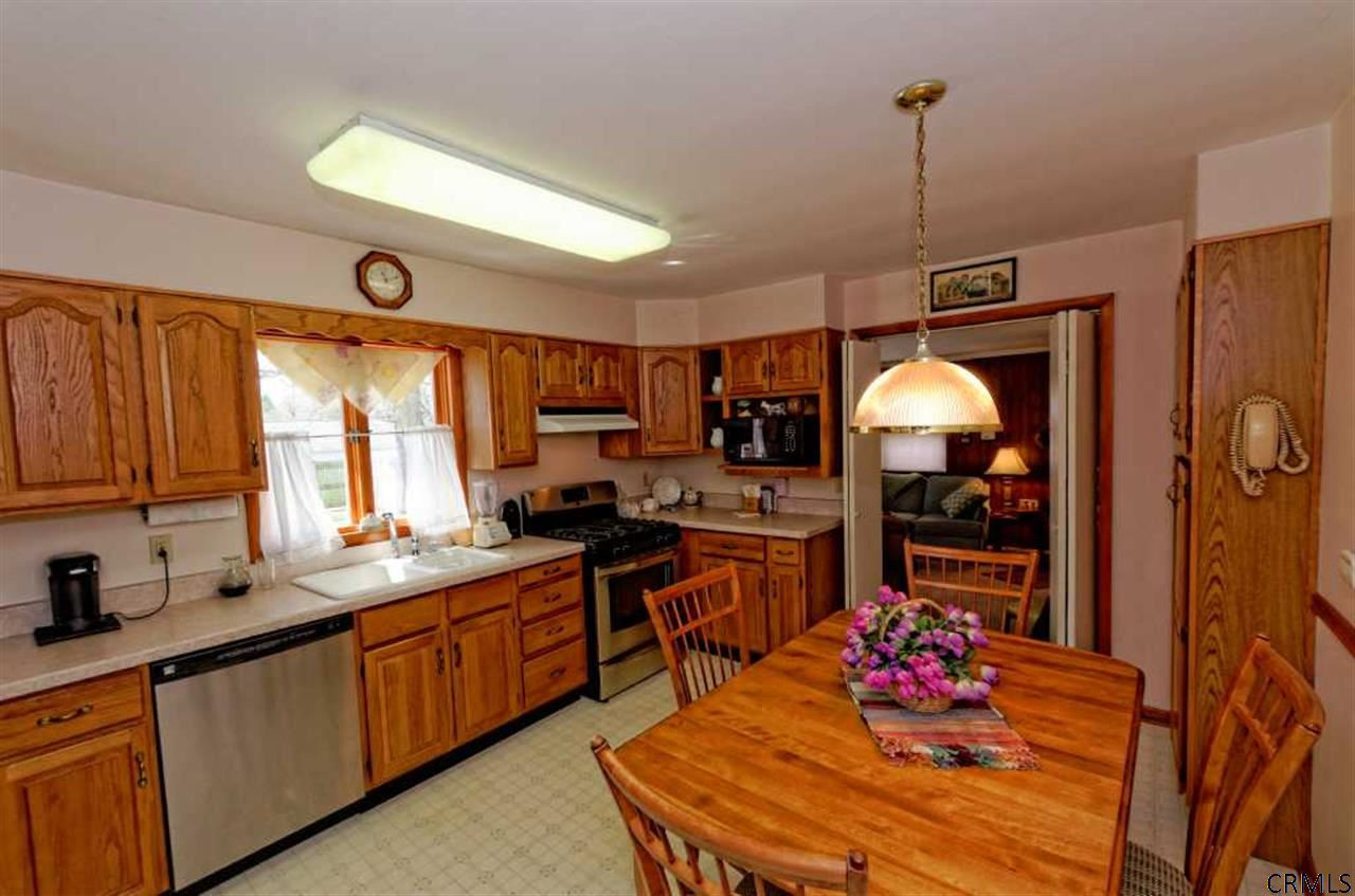 60 Southgate Road Colonie, NY 12211 - Photo 8 of 25 Photo 8