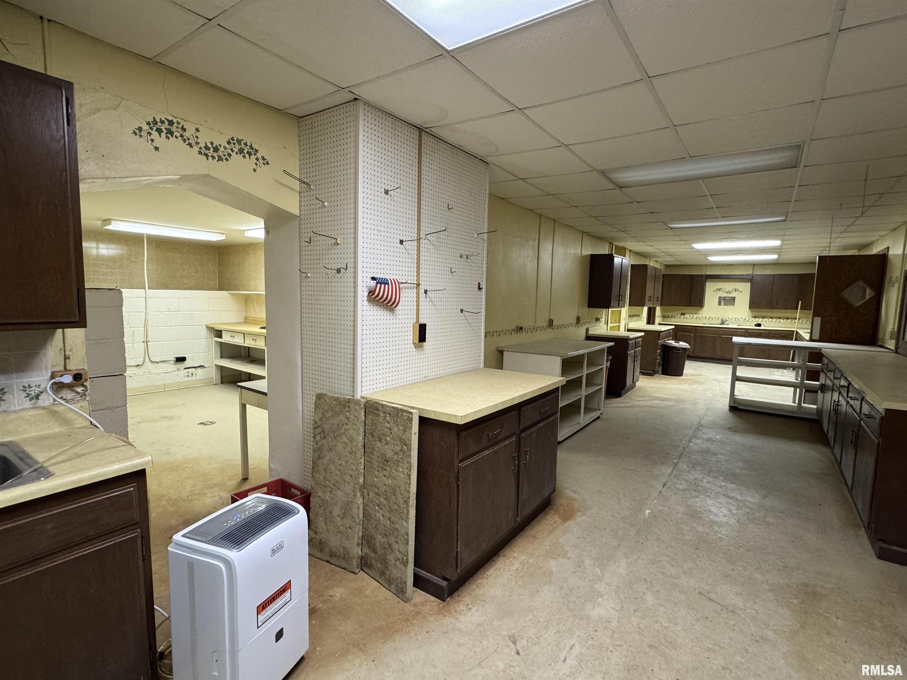 170 West Hurst Street Bushnell, IL 61422 - Photo 38 of 49