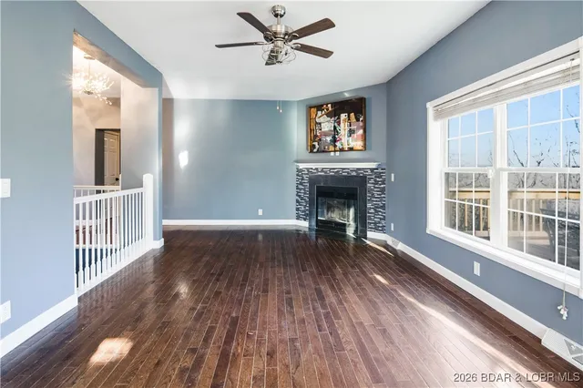 $369,900 | 22 Navajo Road, Four Seasons, MO 65049