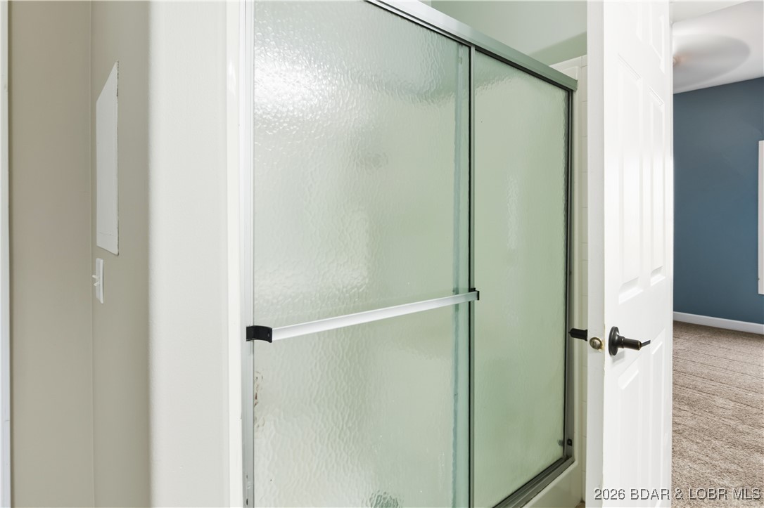 22 Navajo Road Four Seasons, MO 65049 - Photo 19 of 42 Staning shower in the primary.