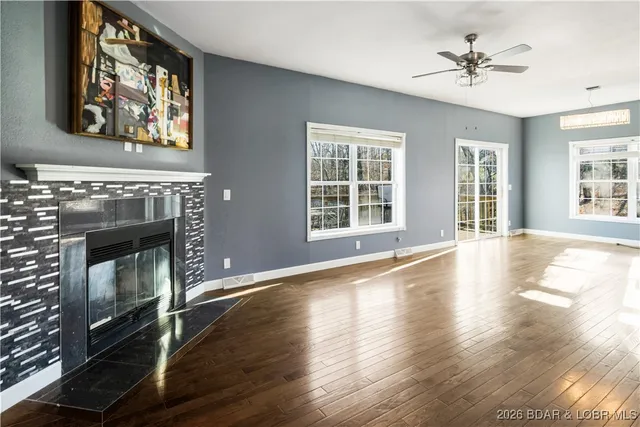 $369,900 | 22 Navajo Road, Four Seasons, MO 65049