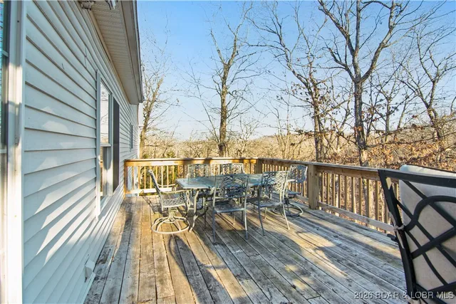 $369,900 | 22 Navajo Road, Four Seasons, MO 65049