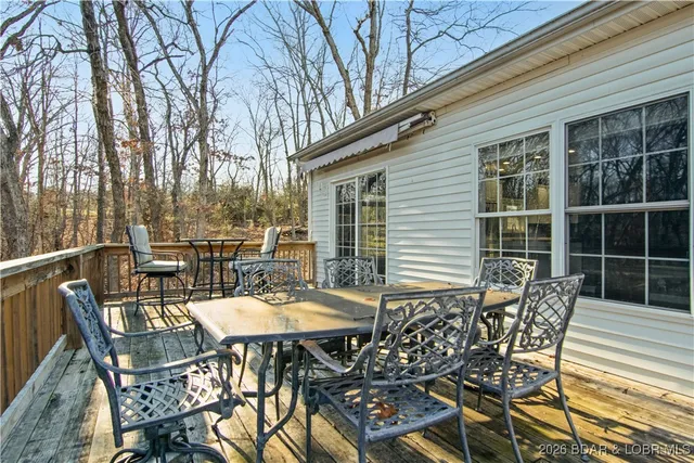 $369,900 | 22 Navajo Road, Four Seasons, MO 65049