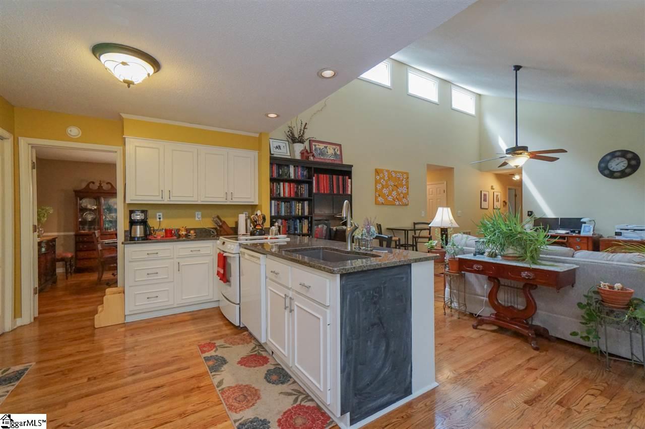 1102 Roe Ford Road Greenville, SC 29617 - Photo 11 of 35 Gallery Image 11