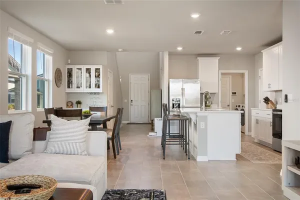 $424,900 | 370 Whistling Duck Trail, St. Cloud, FL 34771