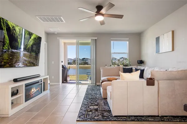 $424,900 | 370 Whistling Duck Trail, St. Cloud, FL 34771
