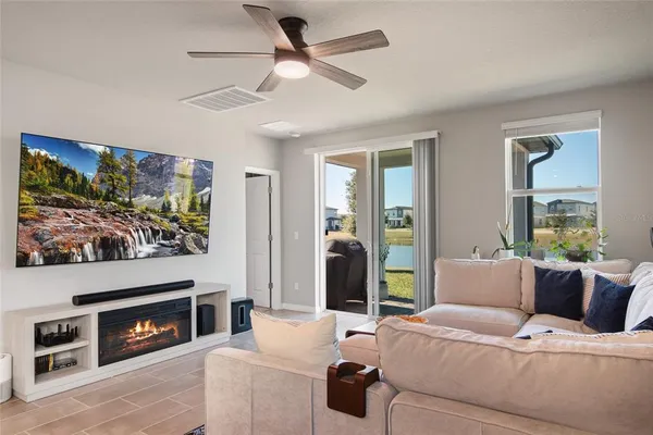 $424,900 | 370 Whistling Duck Trail, St. Cloud, FL 34771