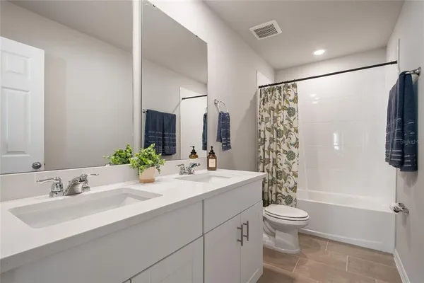 $424,900 | 370 Whistling Duck Trail, St. Cloud, FL 34771