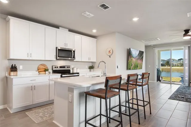 $449,900 | 370 Whistling Duck Trail, St. Cloud, FL 34771