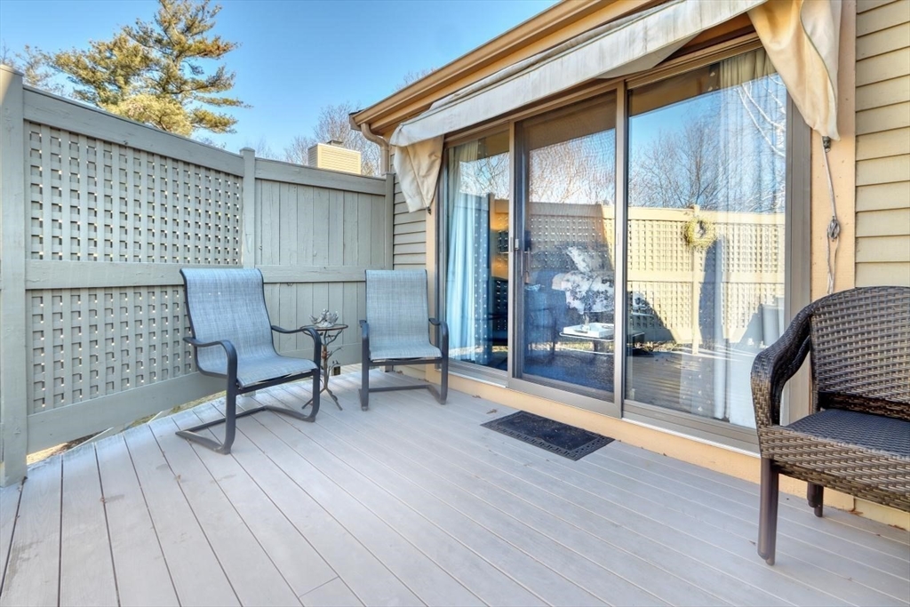 7 Wainwright Road, Unit 5 Winchester, MA 01890 - Photo 36 of 42 Gallery Image 36