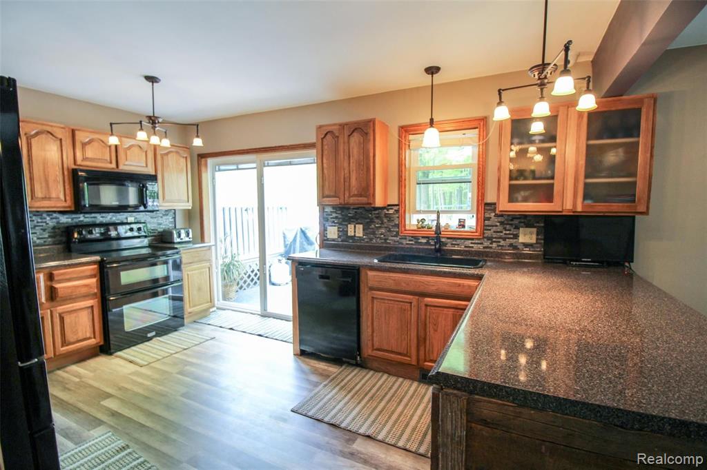 11636 Dorwood Road Burt, MI 48417 - Photo 6 of 47