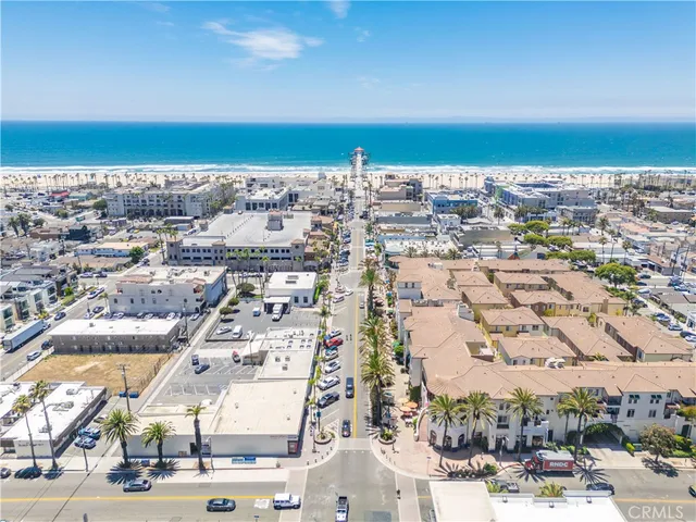 $1,799,888 | 427 21st Street, Huntington Beach, CA 92648