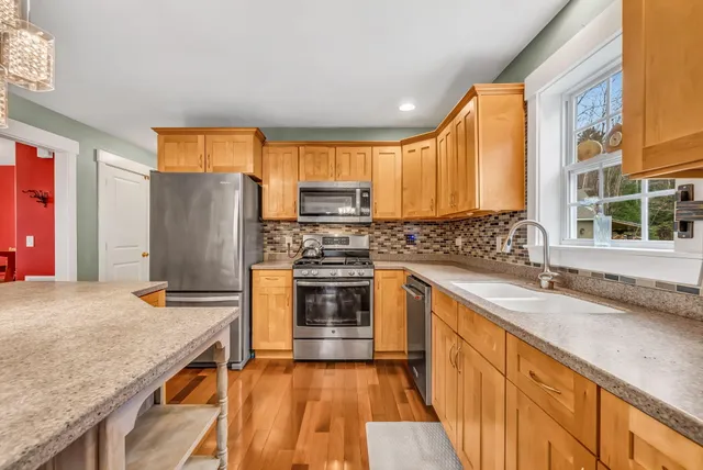 $589,900 | 78 Star Drive, Minot, ME 04258