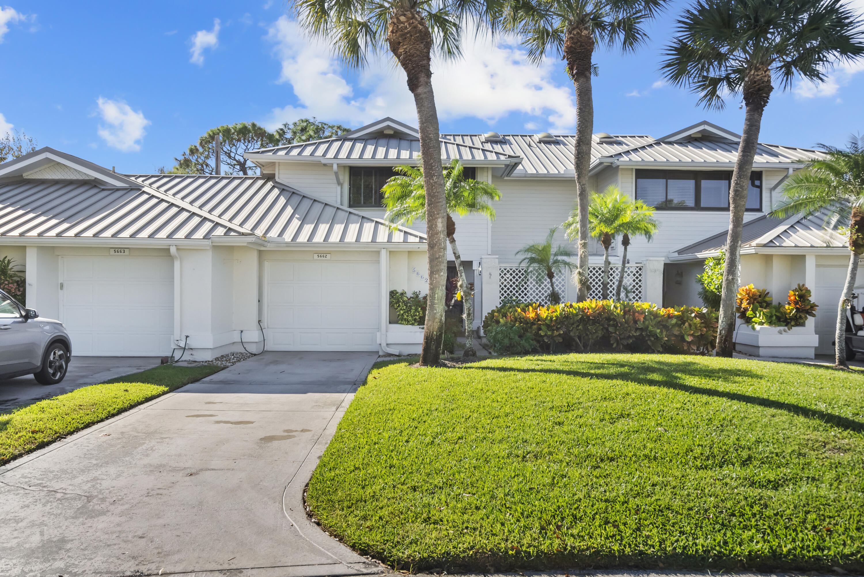 5662 Southeast Foxcross Place Stuart, FL 34997 - Photo 1 of 72 DSC05528