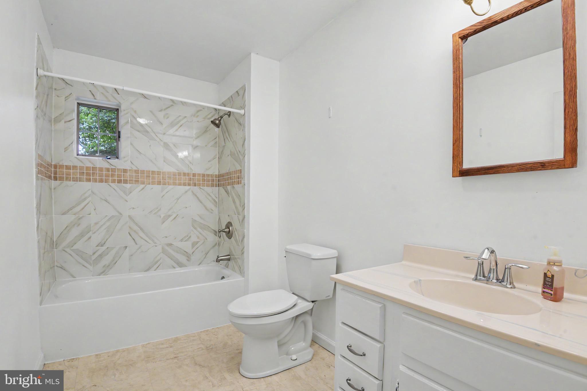 2055 Manchester Road Westminster, MD 21157 - Photo 32 of 52 first floor ensuite