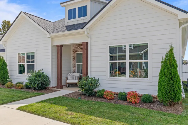 $2,595 | 3276 Stonecreek Drive, Chattanooga, TN 37405