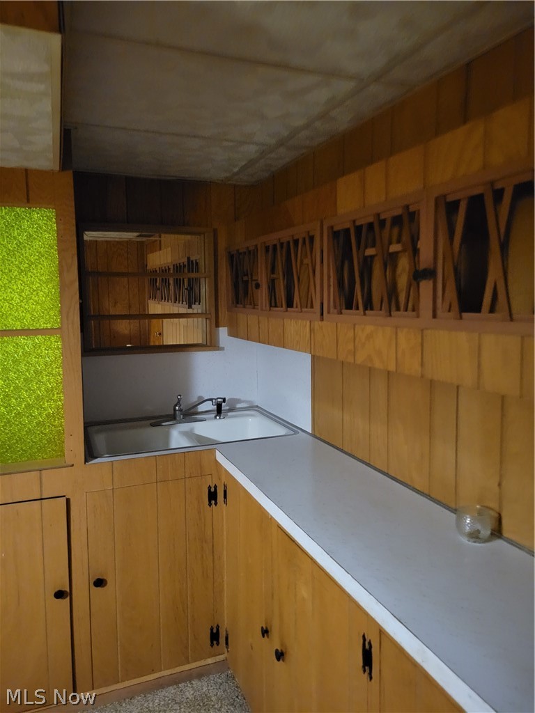 6304 Murray Ridge Road Elyria, OH 44035 - Photo 23 of 34 Wet bar