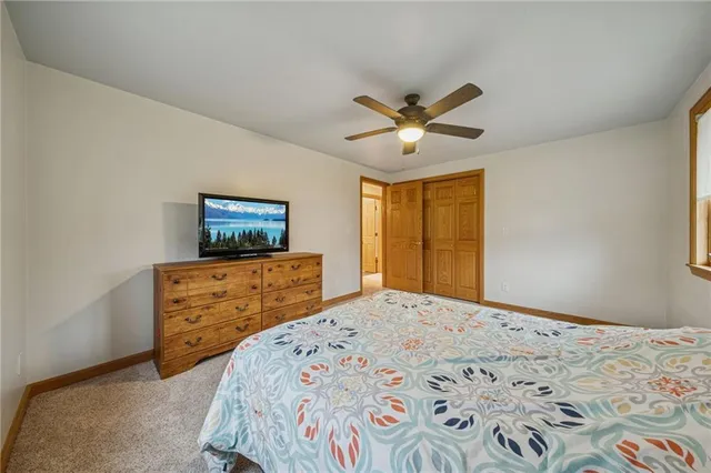 a view of livingroom with hardwood